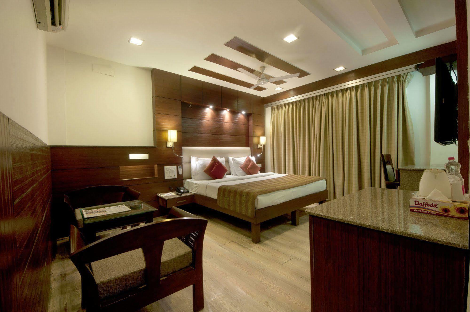 Hotel Amaltas International - Delhi-16 New Delhi Eksteriør bilde