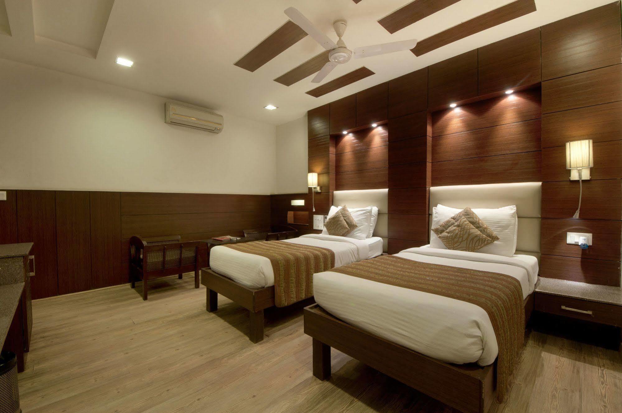 Hotel Amaltas International - Delhi-16 New Delhi Eksteriør bilde